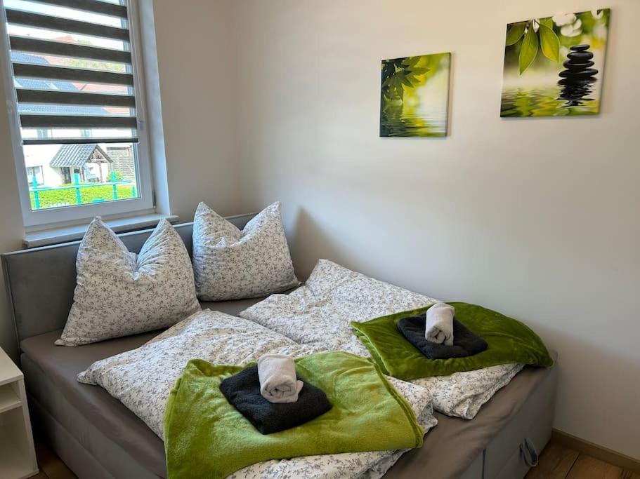 Ferienwohnung Eisfelder Auszeit Exterior foto
